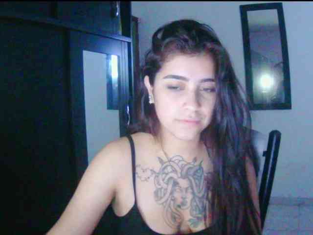 adri-gomez1 webcam