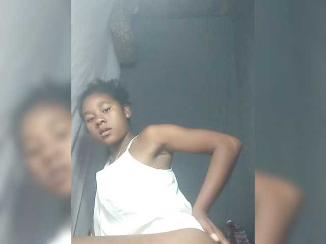 Sameh1, une amatrice française avec qui discuter et avoir du sexe