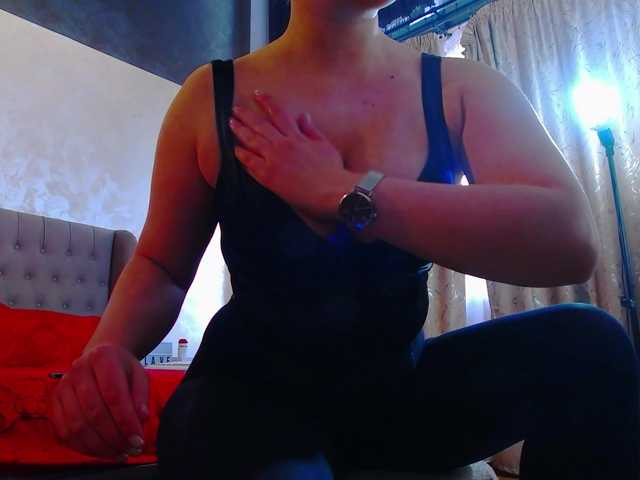 MadelynVelure webcam