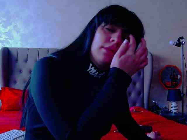 MadelynVelure webcam