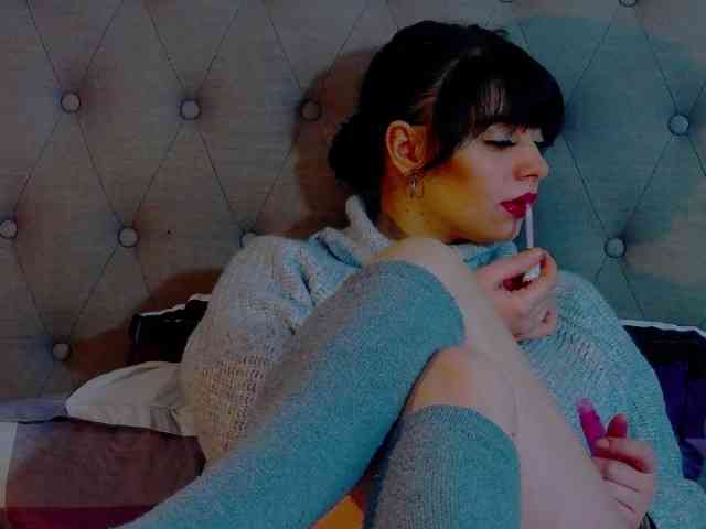 MadelynVelure webcam