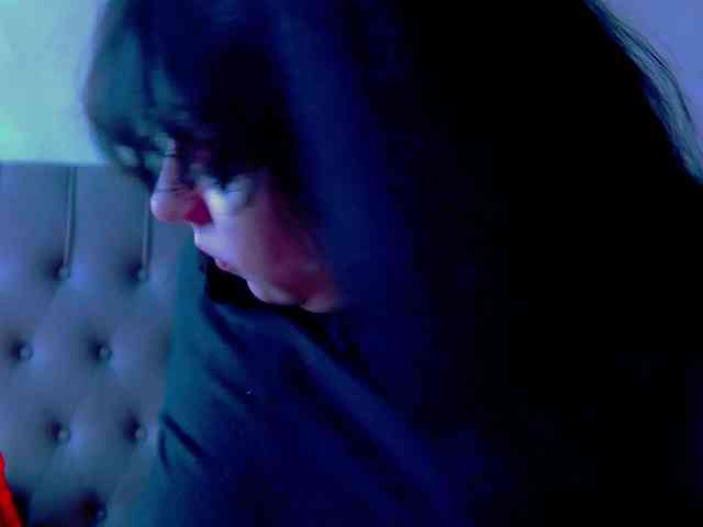 MadelynVelure webcam