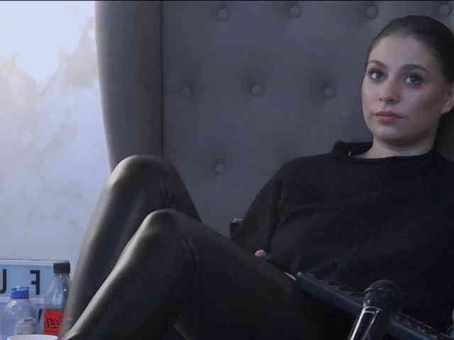 MadelynVelure webcam