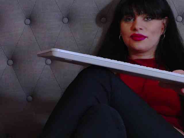 MadelynVelure webcam