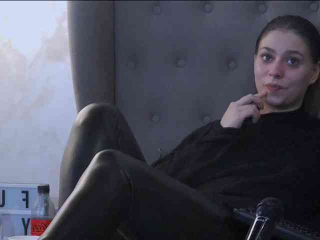 MadelynVelure webcam