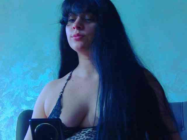 MadelynVelure webcam