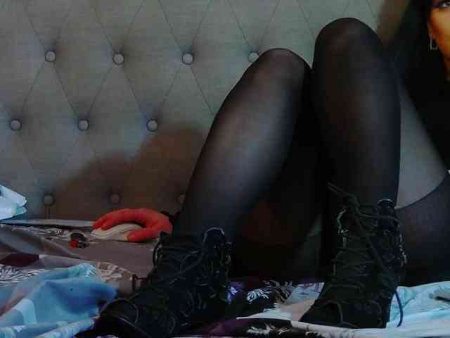 MadelynVelure webcam