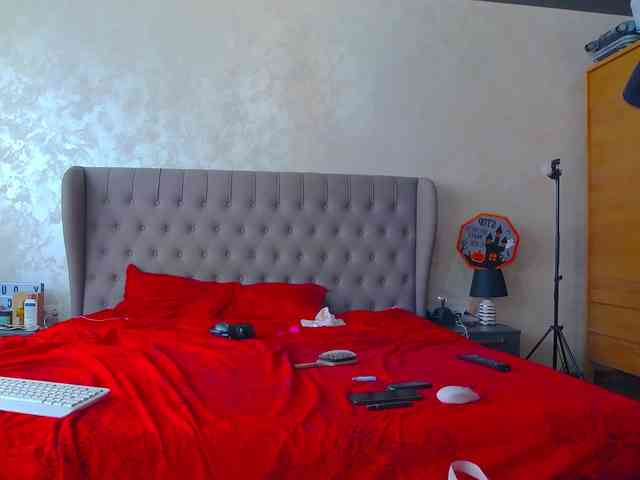 MadelynVelure MadelynVelure