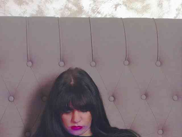 MadelynVelure webcam