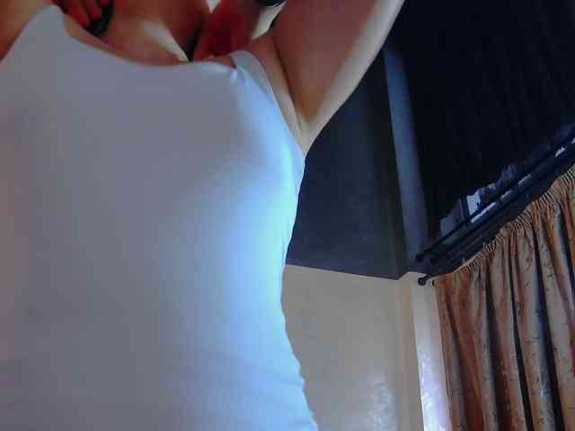 MadelynVelure webcam