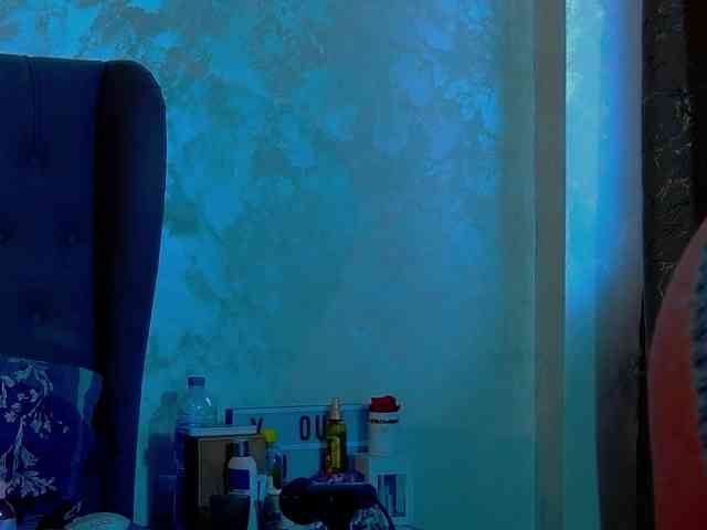 MadelynVelure webcam