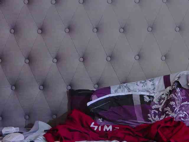 MadelynVelure webcam