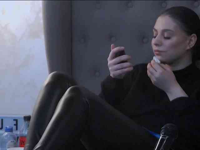 MadelynVelure webcam