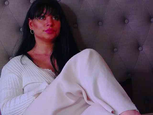 MadelynVelure webcam