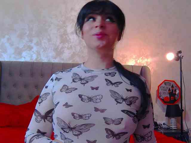 MadelynVelure webcam