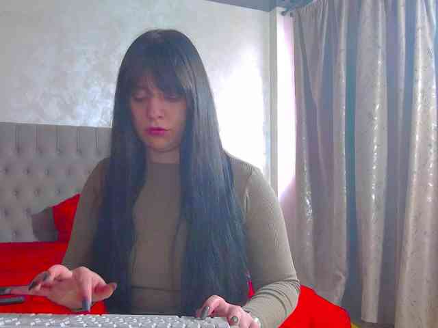 MadelynVelure MadelynVelure