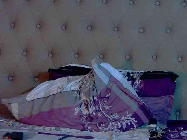 MadelynVelure webcam