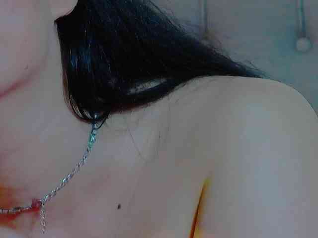 MadelynVelure webcam