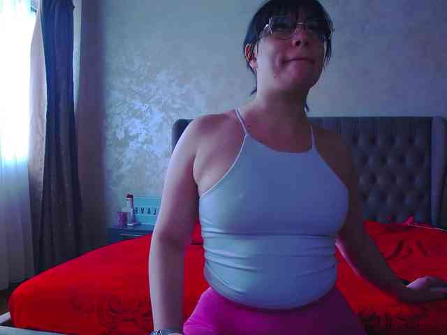 MadelynVelure webcam