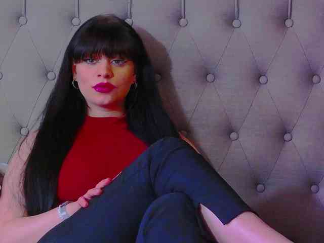 MadelynVelure webcam