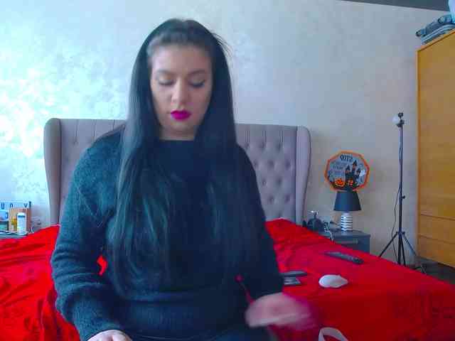 MadelynVelure webcam