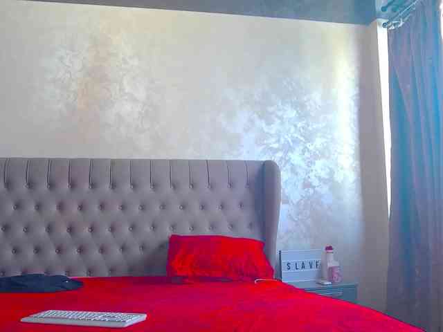 MadelynVelure webcam