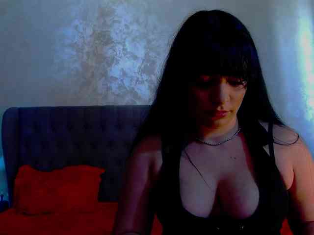 MadelynVelure webcam