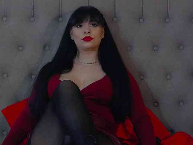 MadelynVelure MadelynVelure