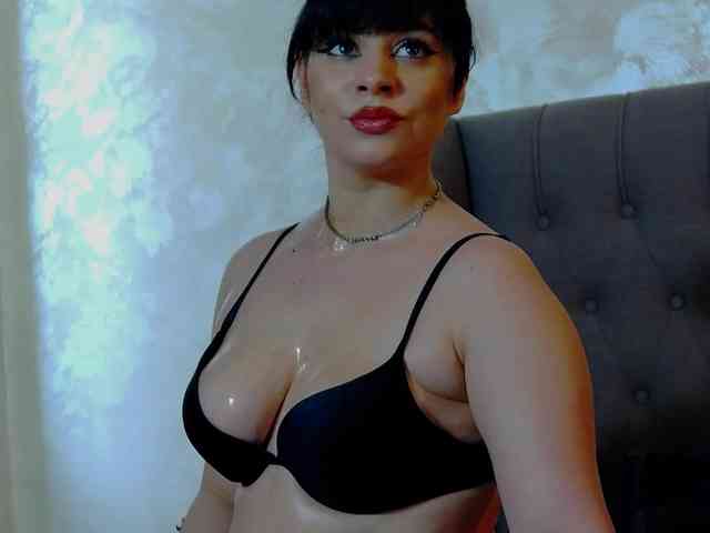 MadelynVelure webcam