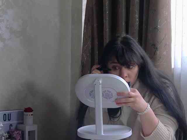 MadelynVelure webcam