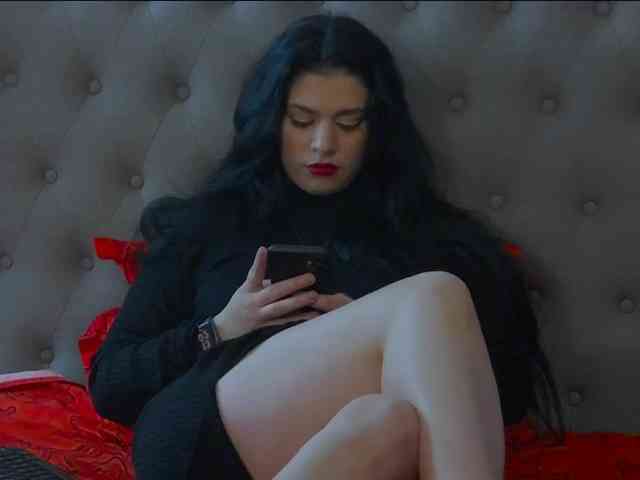 MadelynVelure MadelynVelure