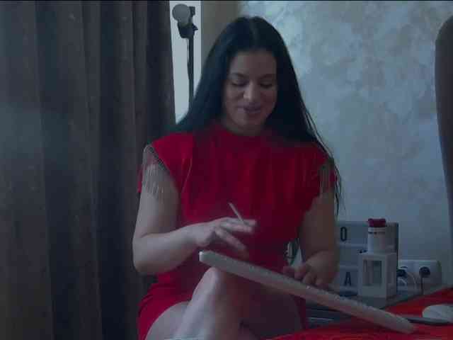 MadelynVelure webcam