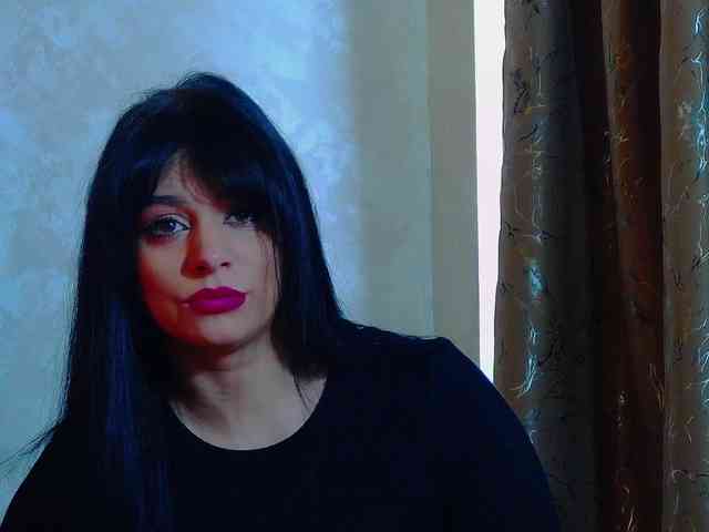 MadelynVelure webcam