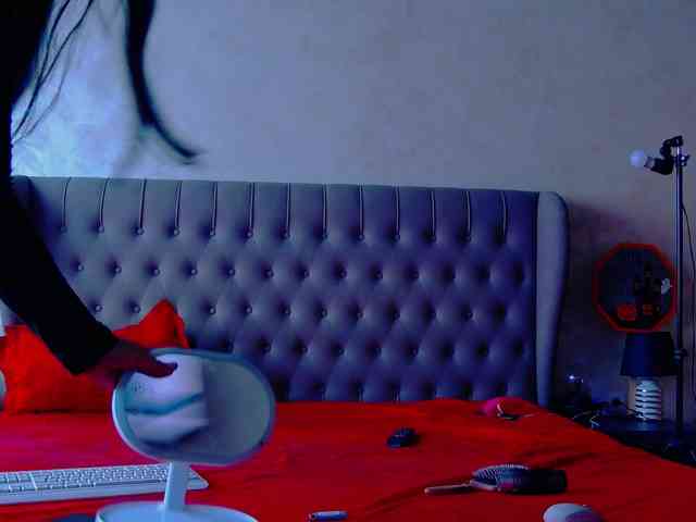 MadelynVelure webcam