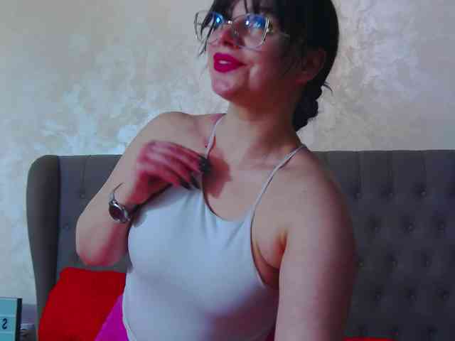 MadelynVelure webcam