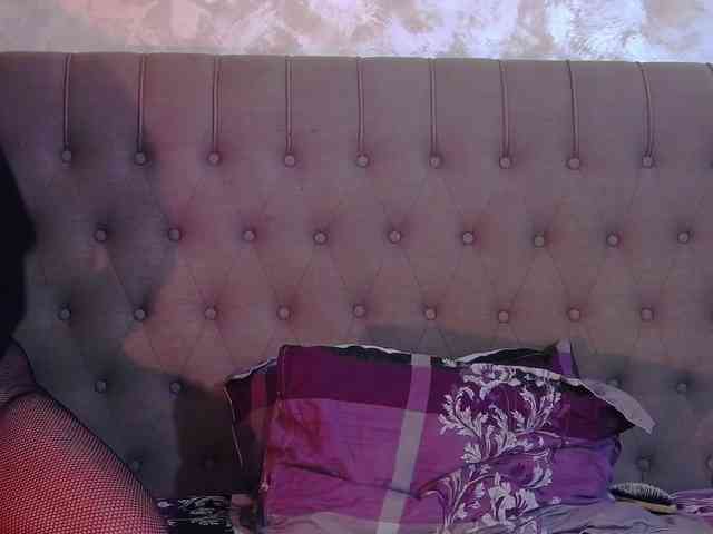 MadelynVelure webcam