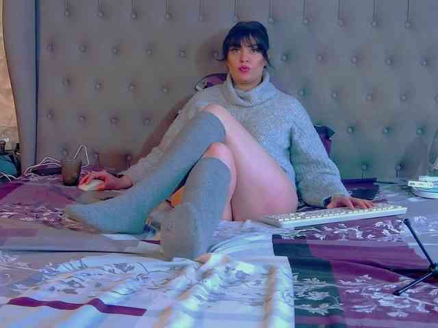 MadelynVelure webcam