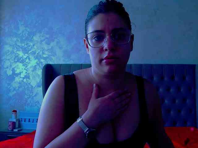 MadelynVelure webcam