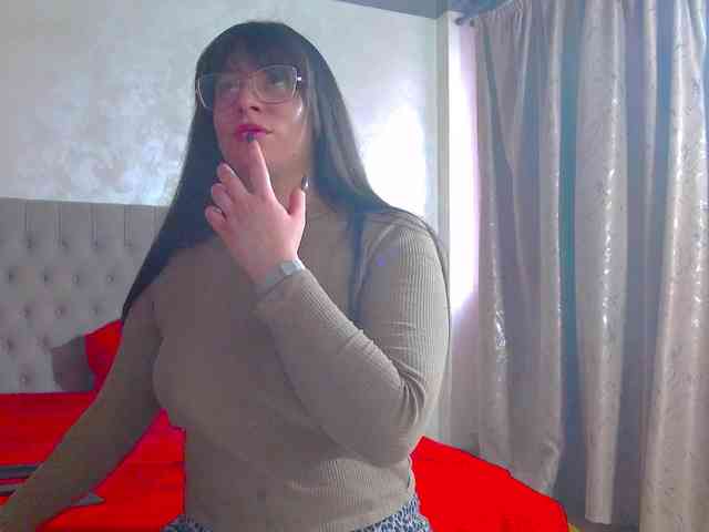 MadelynVelure webcam