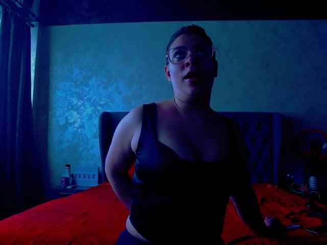 MadelynVelure webcam