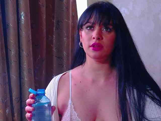 MadelynVelure webcam