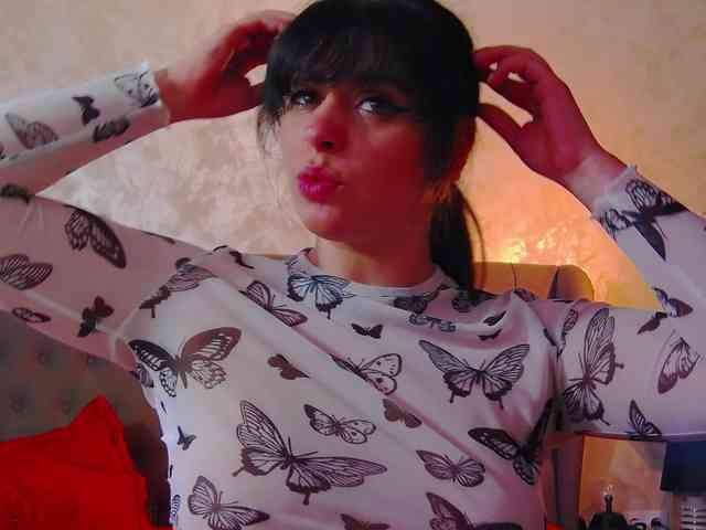 MadelynVelure webcam