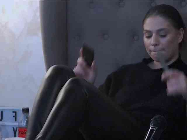 MadelynVelure webcam