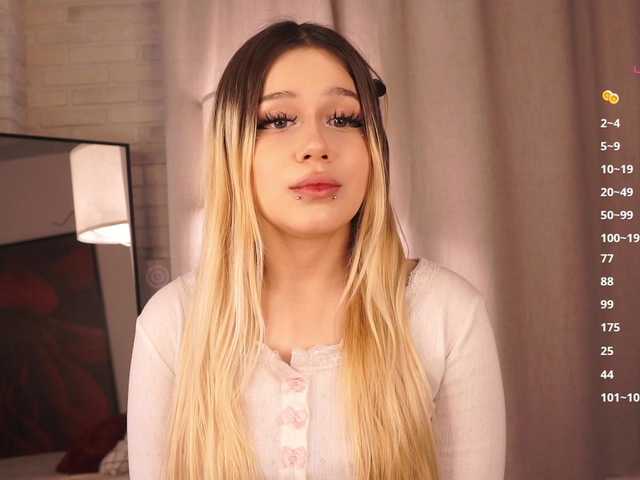 loveaudirs's BongaCams show and profile