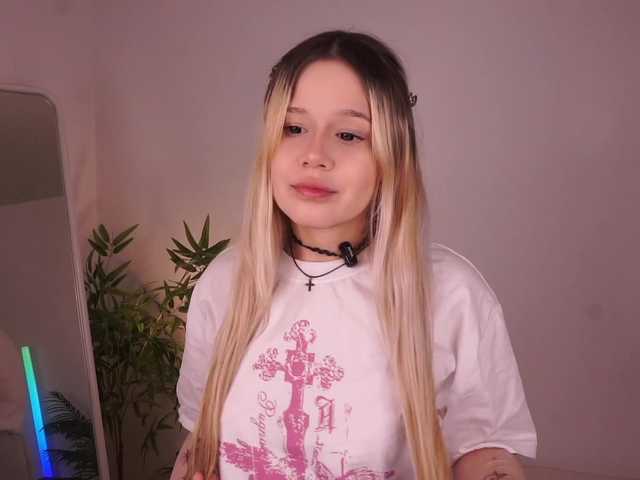 loveaudirs's BongaCams show and profile