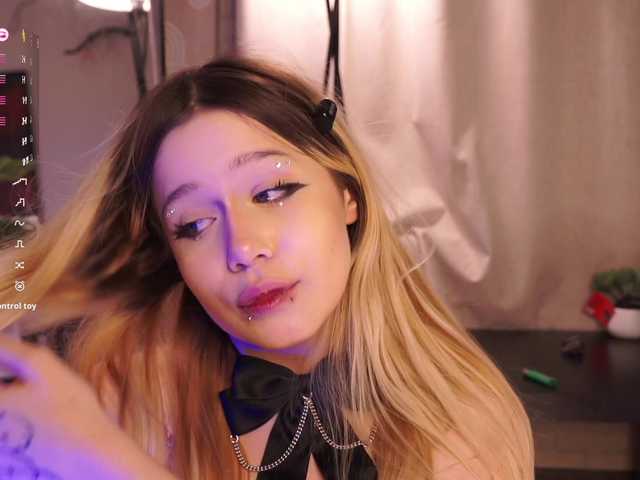 loveaudirs's BongaCams show and profile