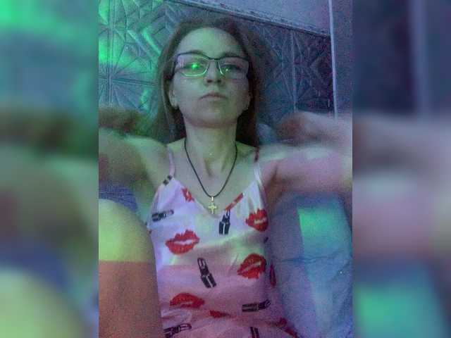 ASSI007 – webcam model profile photo