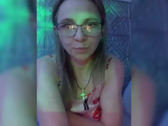 ASSI007 – webcam model profile photo