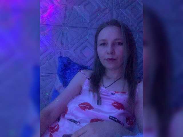 ASSI007 – webcam model profile photo