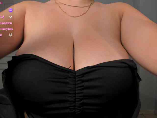 RosalineDallas webcam